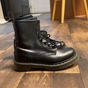 Dr. Martens, 1460 Women’s smooth leather lace up boots